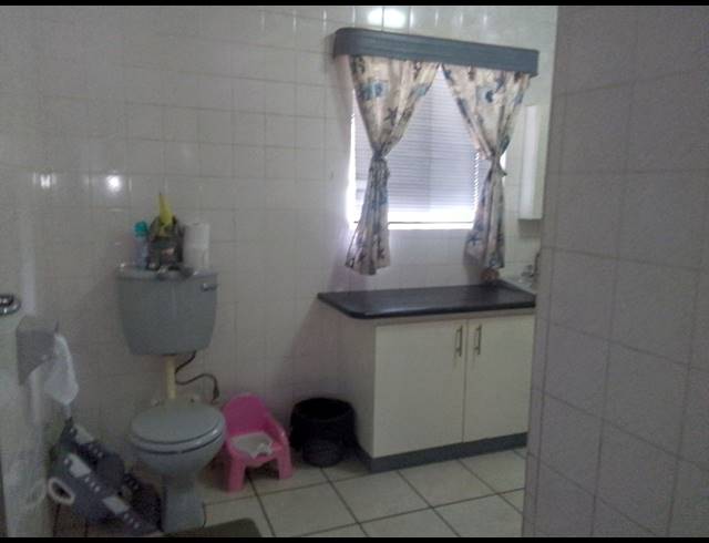 4 BEDROOM FREEHOLD FOR SALE IN GREENHILLS